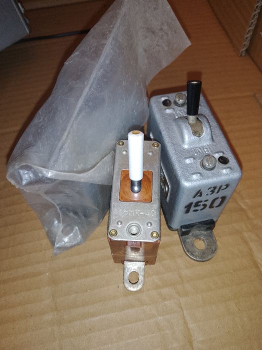 Автоматичний вимикач АЗД3-100УК