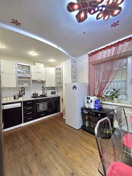 Продам чудовий будинок з ремонтом!