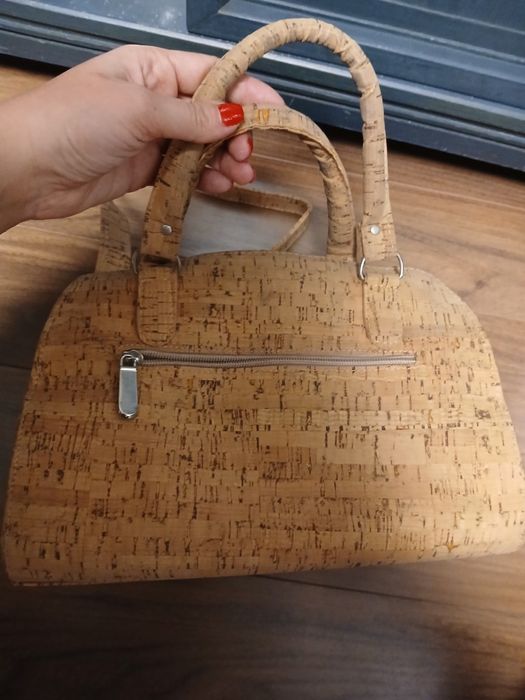 Mala em cortiça nova