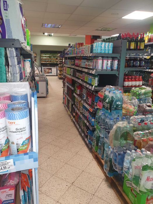 oddam sklep spożywczy za wartość wyposażenia