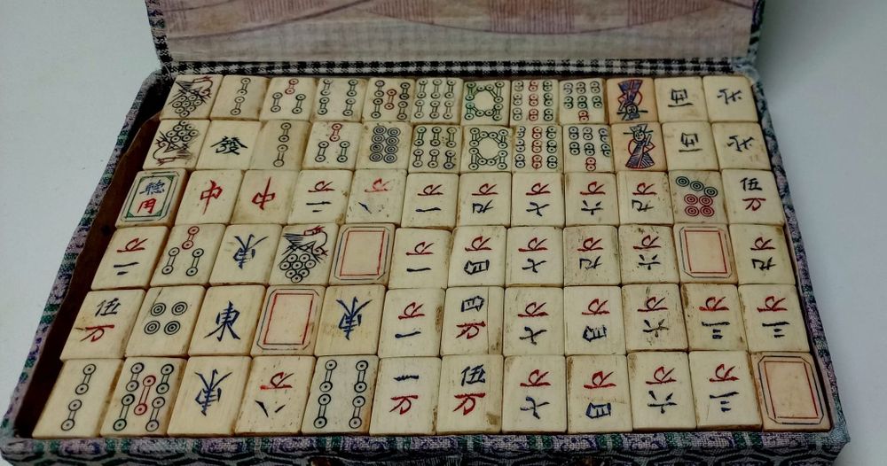 Jogo completo de Mahjong antigo