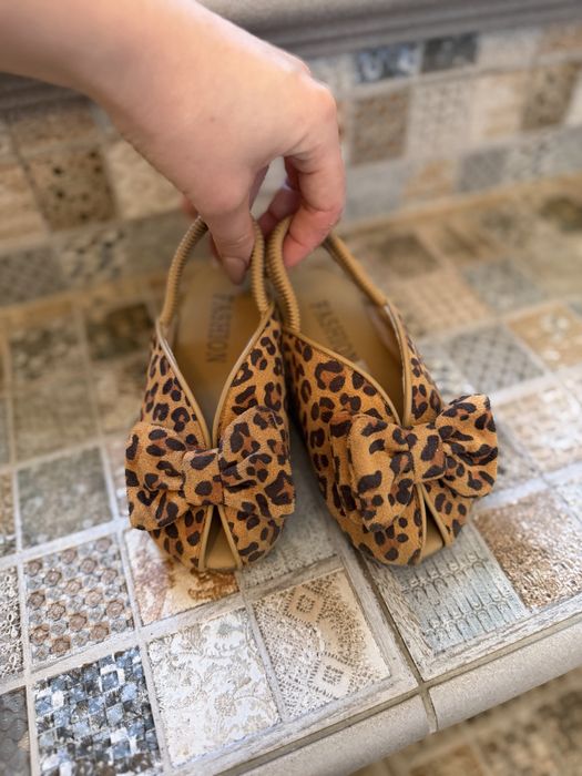 Взуття на дівчинку, 25 розмір