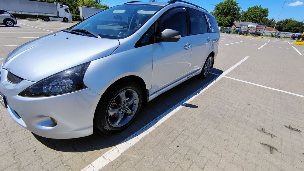 Продам Mitsubishi Grandis 2.4
