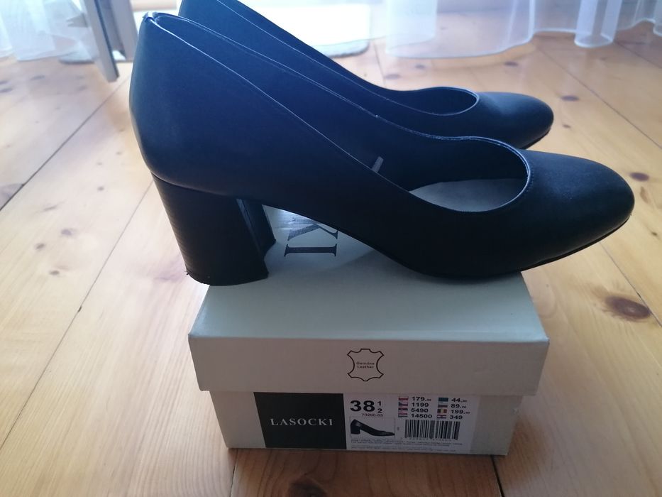 Czółenka półbuty baleriny lasocki 38.5