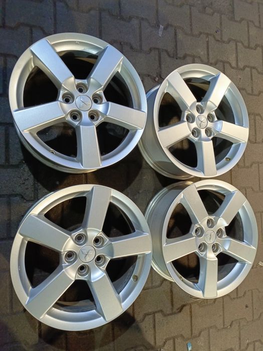 Felgi aluminiowe Mitsubishi 7jx18 et38 5x114,3 Toyota Lexus