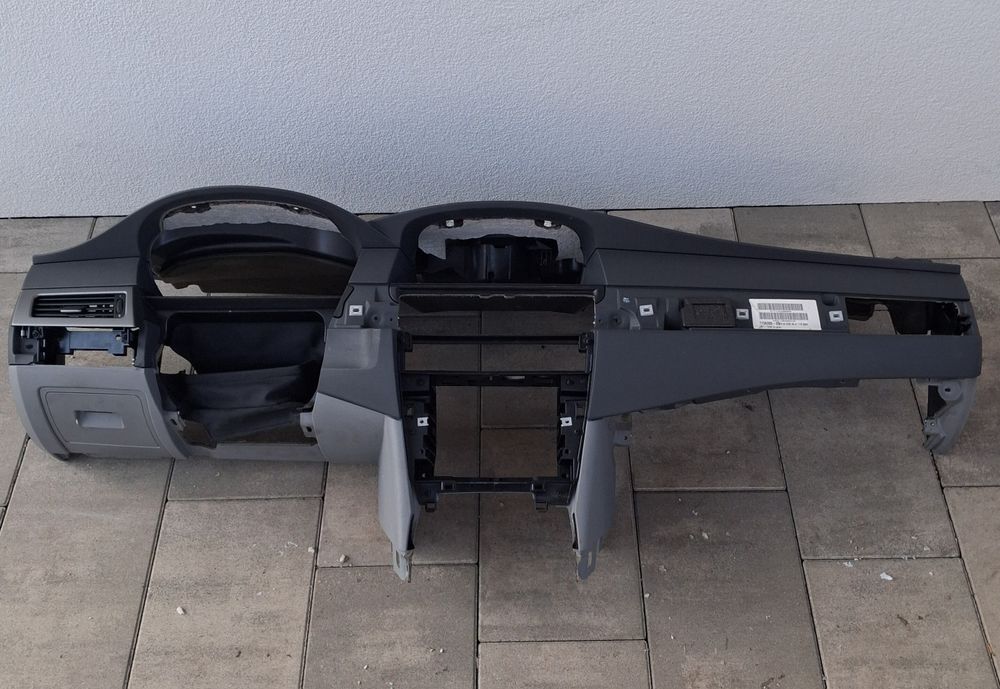 Bmw e 60 e 61 deska pulpit konsola czarna/szara.
