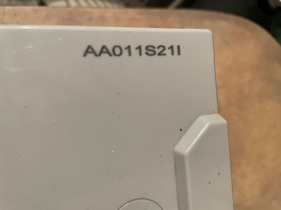 Kemot URZ 3407 Pro Sinus-1200 plus 2 x 100Ah AGM