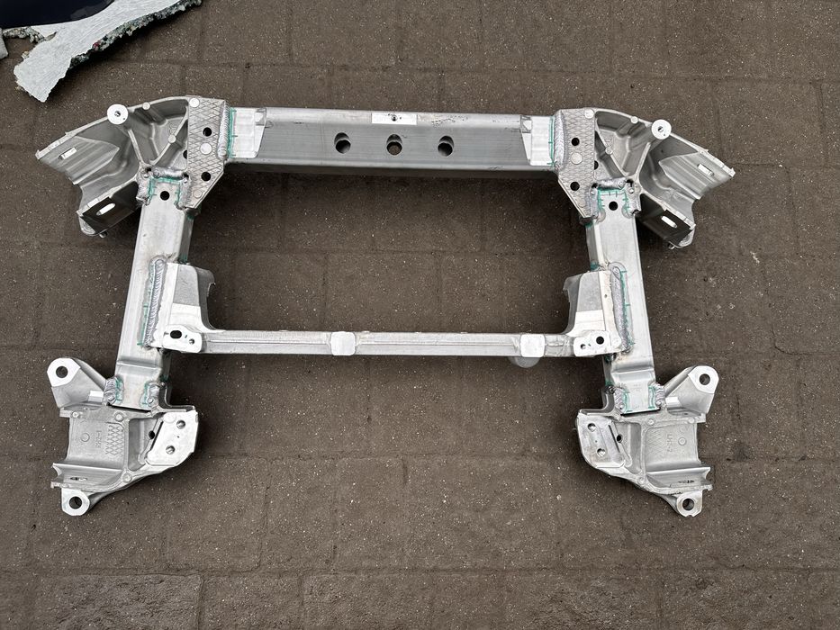 Tesla model S X Plaid підрамник передній 2021+ запчастини