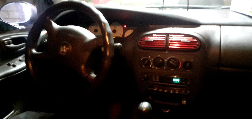 Продаю Dodge Neon 2 2002 2л