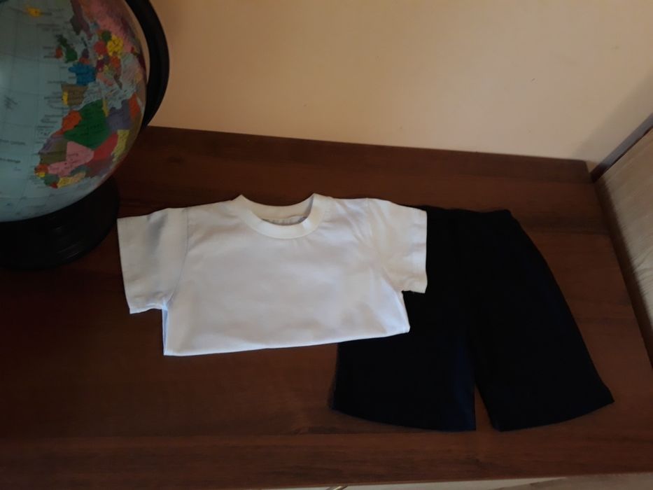 Чорні шорти, біла футболка, комплект  для садочка