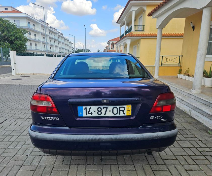Volvo S40 1.9 D - Diesel