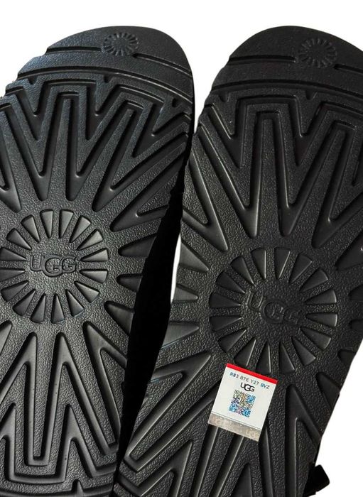 Klapki Kapcie UGG W Goldenstar Clog Czarne r42 Unisex kod 2292