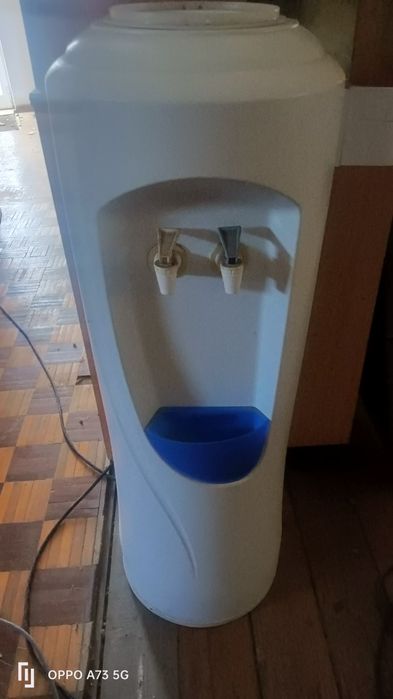 Máquina dispensador de água