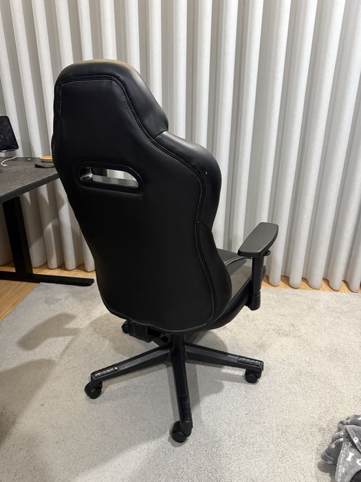 Cadeira Gaming Staples