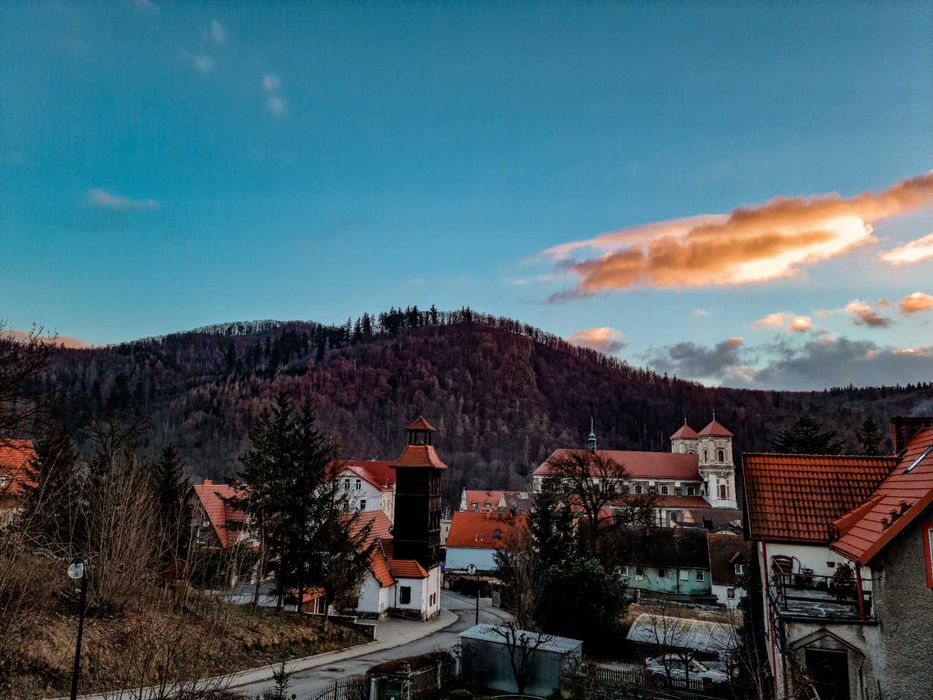 Dom z  altaną w ogródku - Bardo - Kotlina Kłodzka