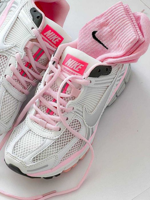 ЗНИЖКА‼️39(25 см) Nike Zoom Vomero 5 Pink найк вомеро 5 біло-рожеві