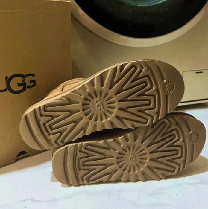 Buty UGG_Classic_Ultra_Mini_Platform_Boot_Chestnut R.39