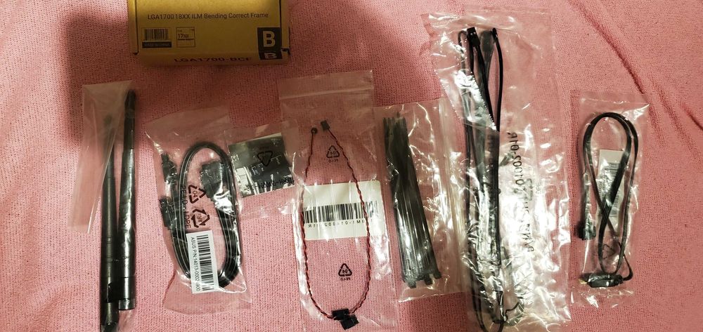 Gigabyte Z690 Aorus Ultra Wi-Fi 6E DDR5 PCIe 5.0+Kingston DDR5-6000 16