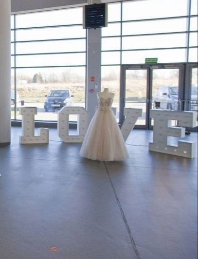 Przepiękna suknia ślubna 36 tiul Swarovski
