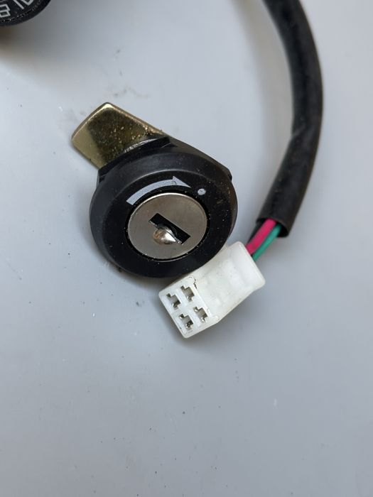 Stacyjka Zamek YAMAHA Dt125 Tdr 2 Klucze Kufer Zamek i