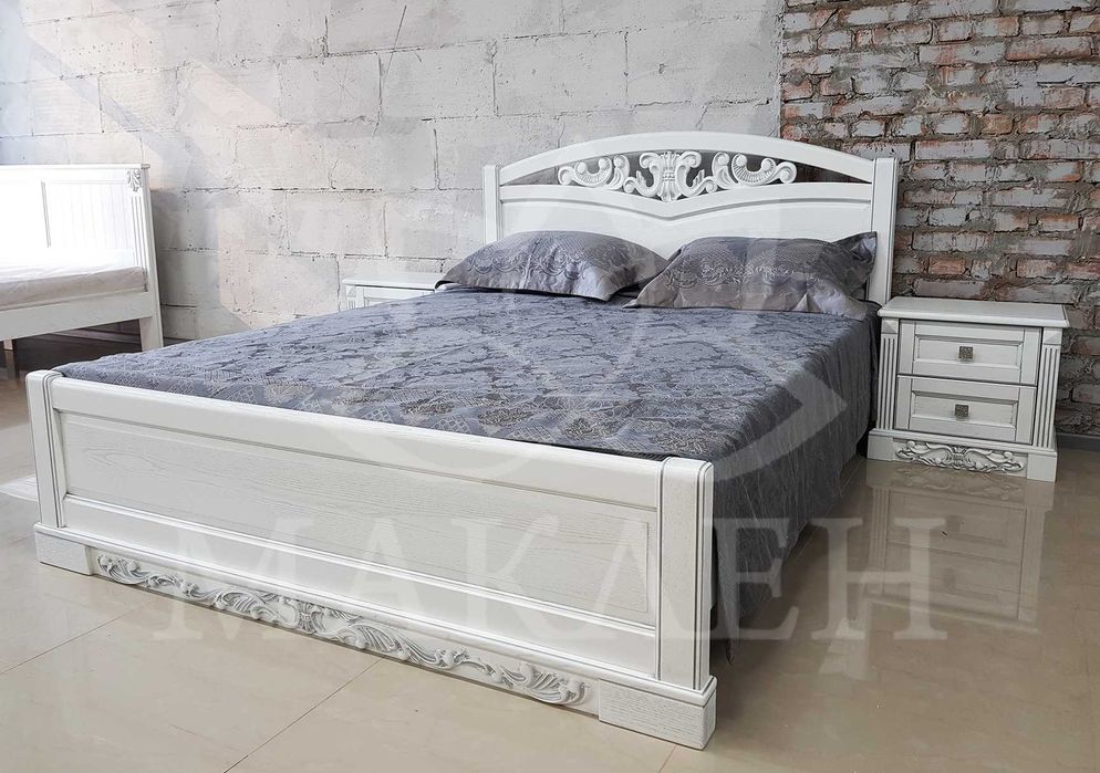 В наявності двоспальне ліжко в розмірі 160/180*200