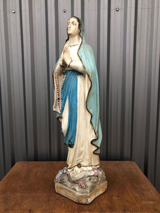 Figurka gipsowa Maryja sygnowana
