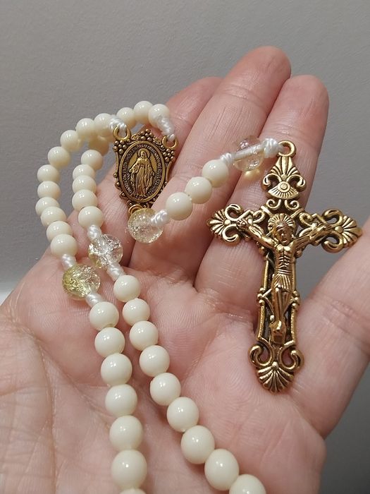 Różaniec - Matka Boża Niepokalana