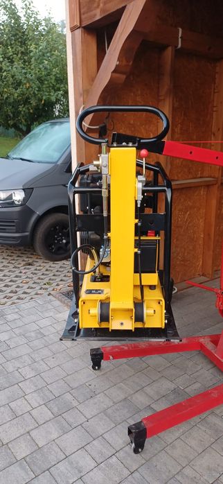 Zagęszczarka Bernards 300 kg