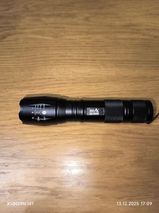 ПРОДАМ тактичний ліхтар Skif Outdoor
