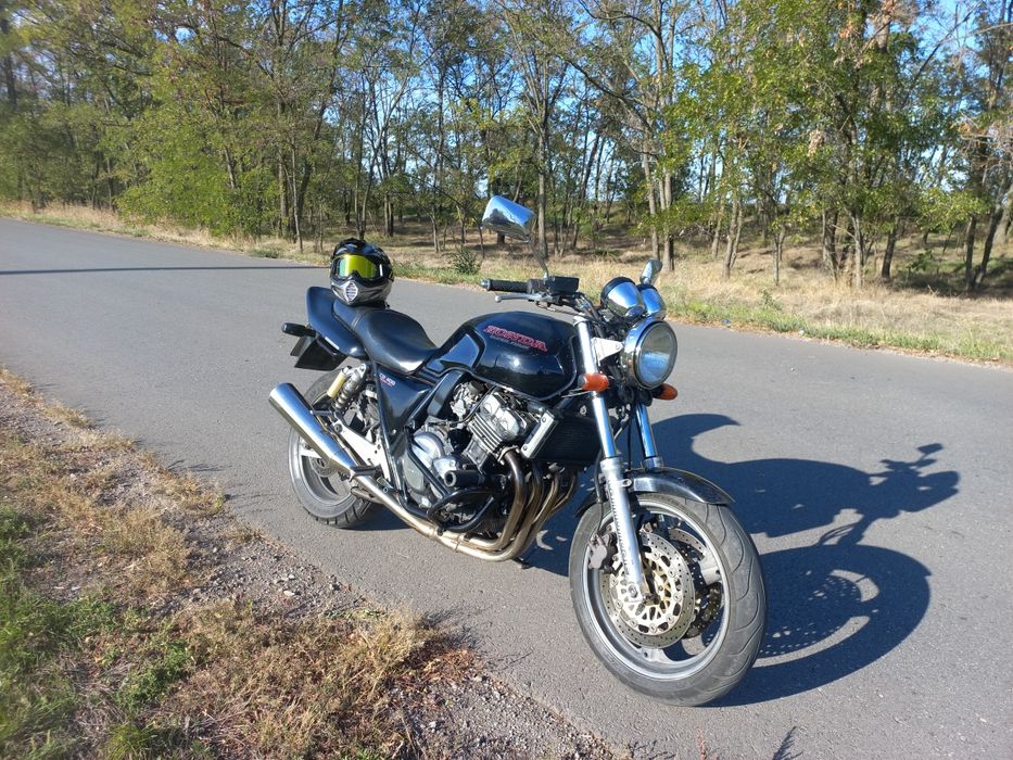 Продам HONDA CB 400 SF 1993