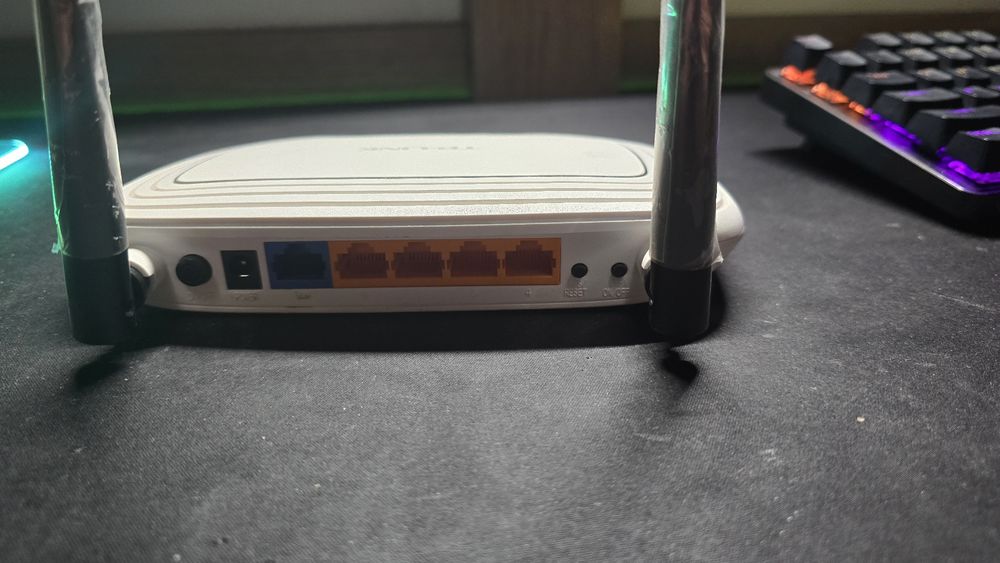 Router TP-Link TL-WR841N