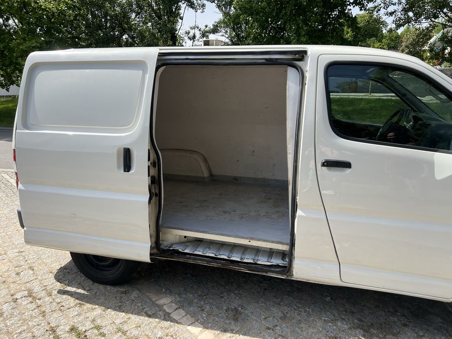 Toyota Hiace 2.5  - 2006 - Fibrada
