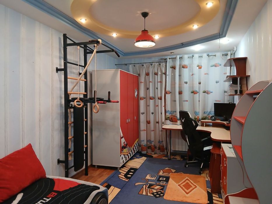 Продам 4 к квартиру М. Лушпи