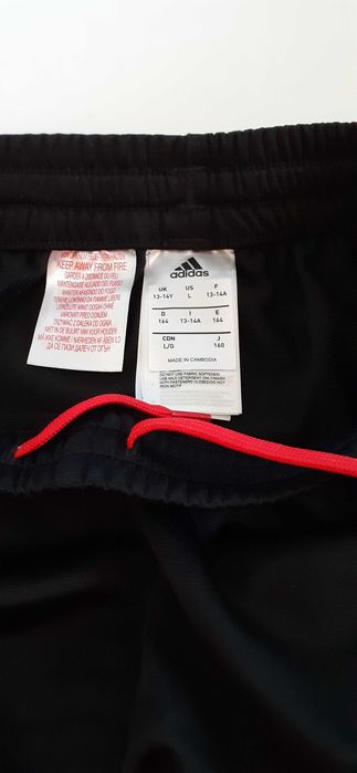 Новый детский спортивный костюм Adidas на 13-14 лет, черно-красный