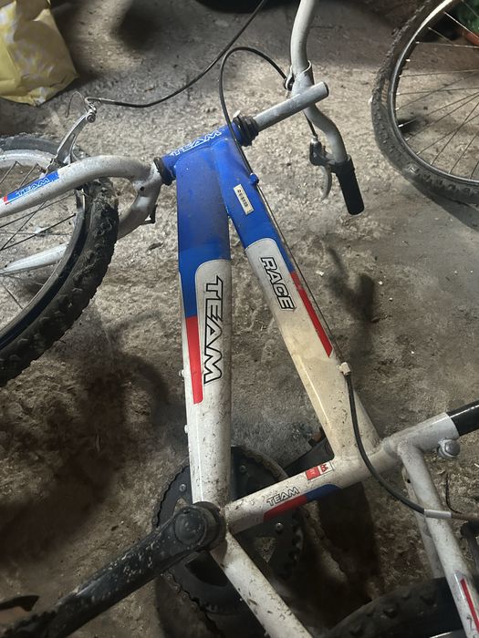 Bicicleta TEAM Racer/BTT – Para Reparação ou Peças