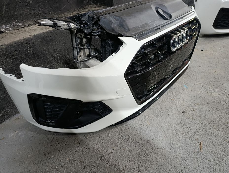 Бампер, радіатори,передня панель Audi A4 b9 2023+