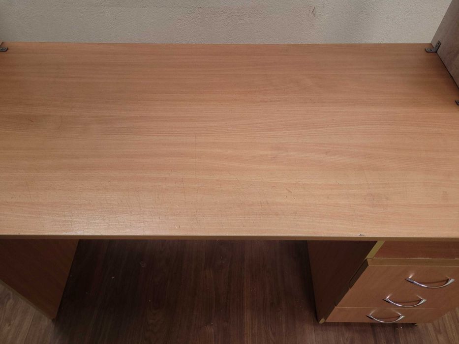 Офісний стіл б/в 140x60x75