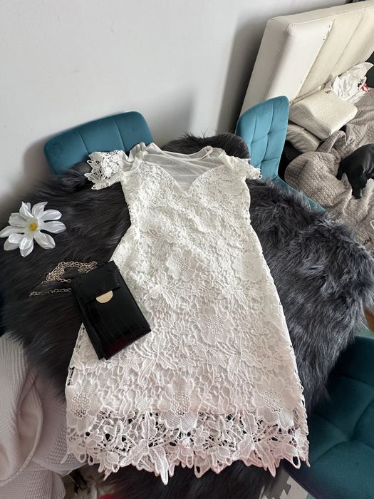 Sukienka śliczna koronkowo tiulowa seksi