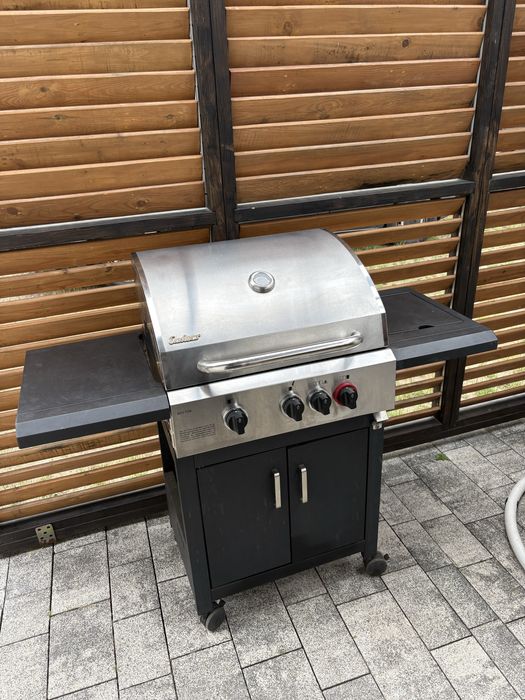 Grill gazowy Enders - nowa pokrywa gratis i inne
