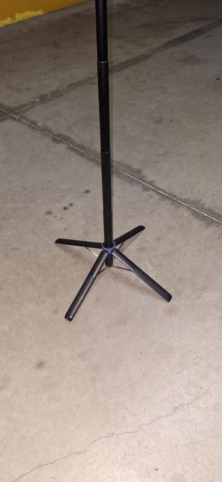 Vendo self como novo