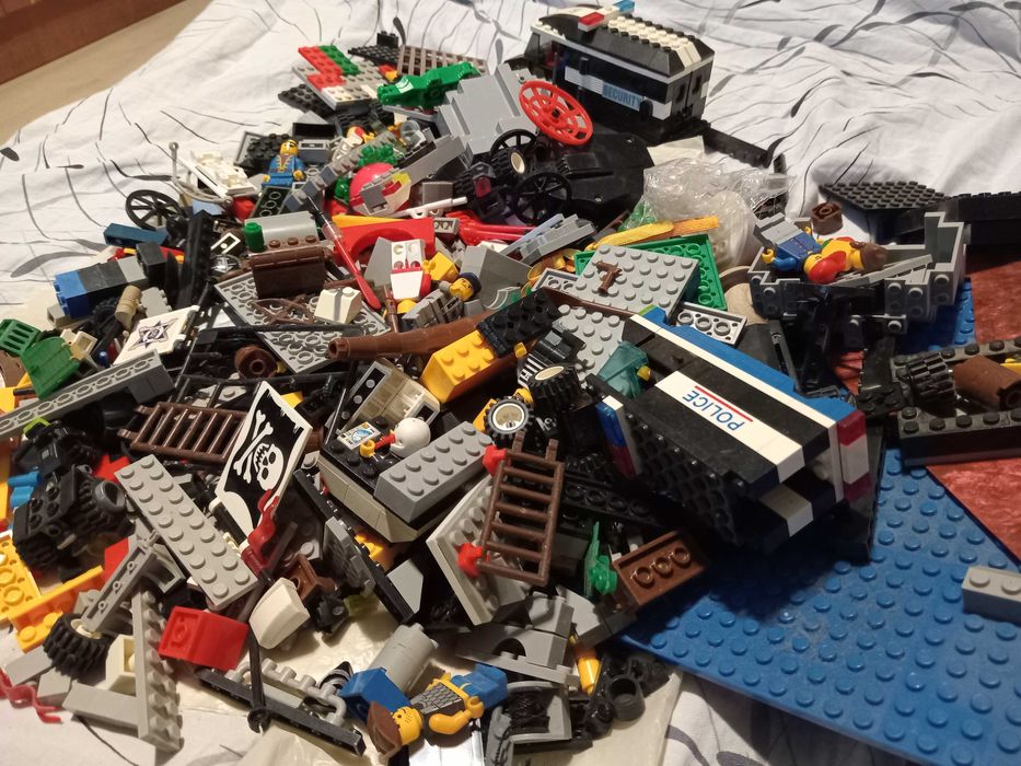 Конструктор лего. Lego, Bricks. Пираты, полиция, средневековье и др ...