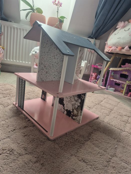 Domek drewniany dla lalke  Hand made