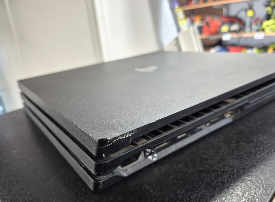 Konsola SONY PS4 PRO 1 TB, Komis Jasło Czackiego