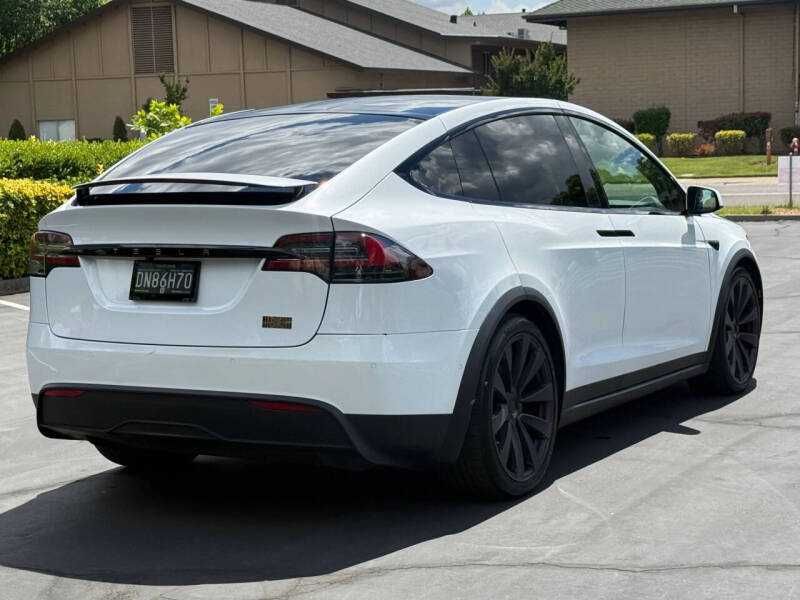 2022 Tesla Model X Plaid