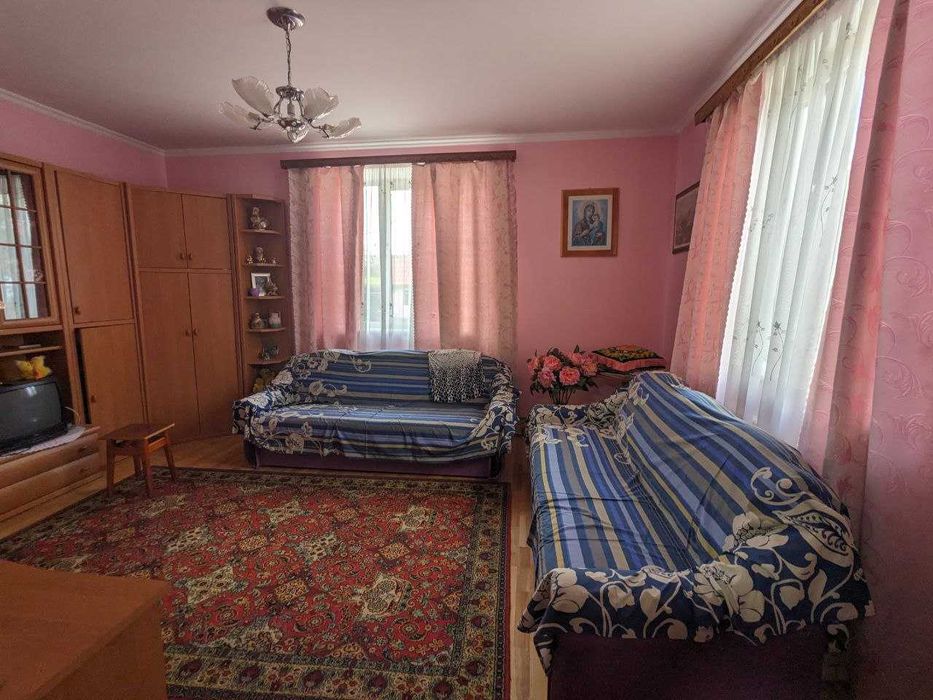 Продається будинок з господарством в с. Ганусівка по вул. Миру (2)