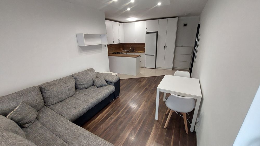 Wynajem mieszkania 34 m duży pokój aneks sypialnia łazienka balkon