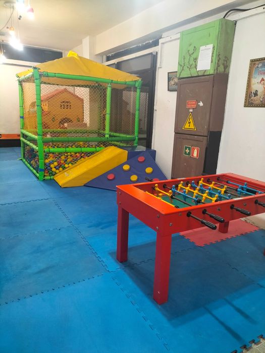 Playground piscina de bolas