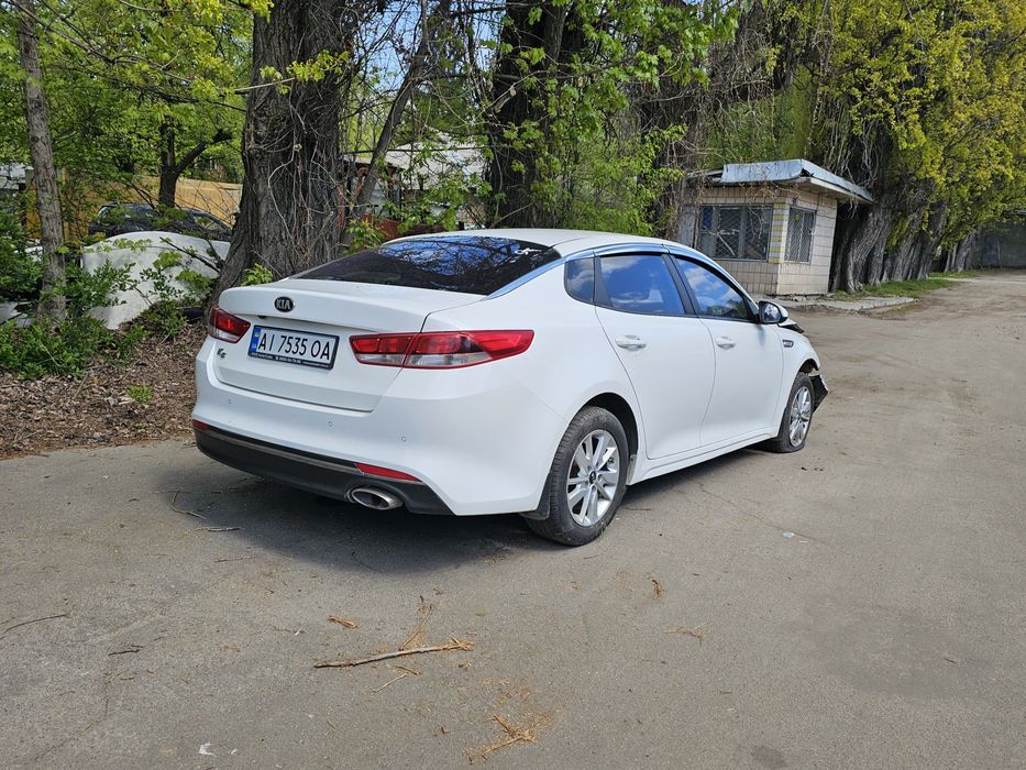 Kia    K5    2016