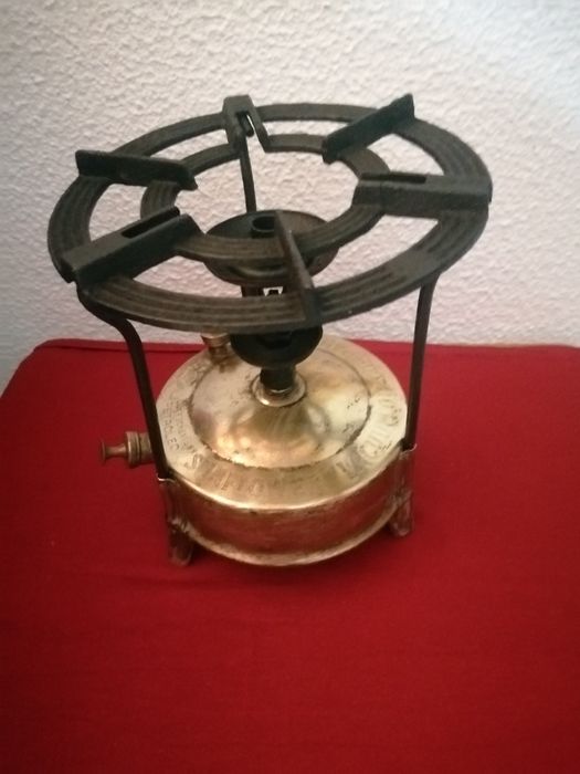 Fogao a petroleo antigo