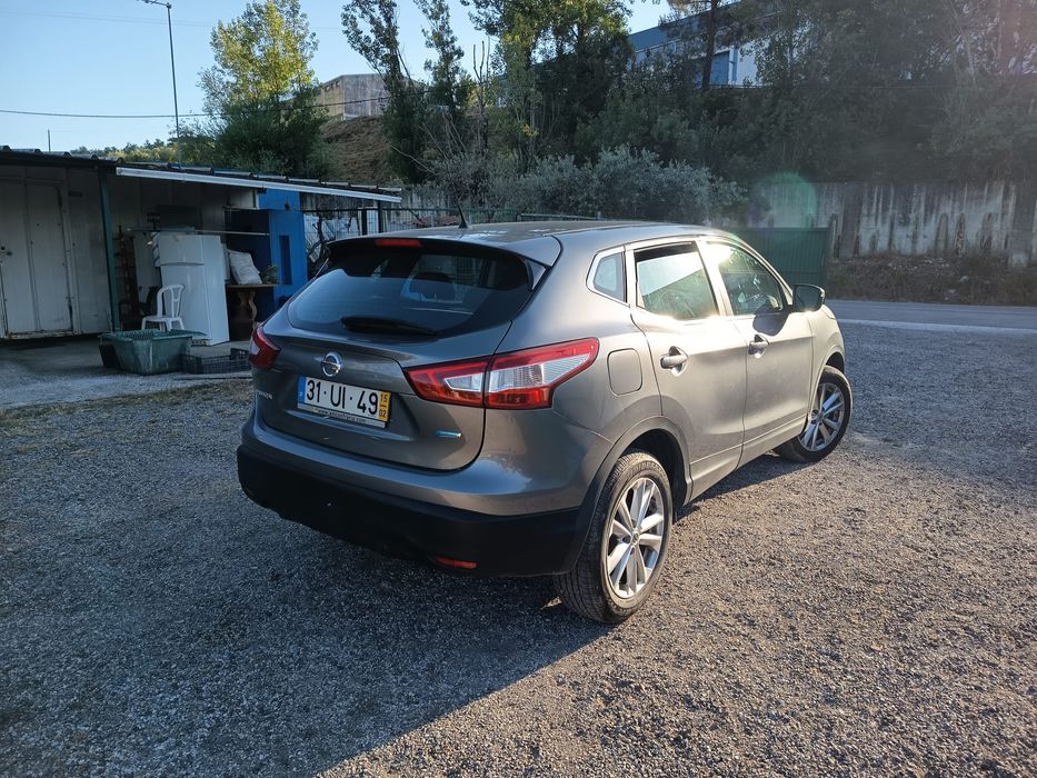 Vendo Nissan qashqai  2015 em muito bom estado